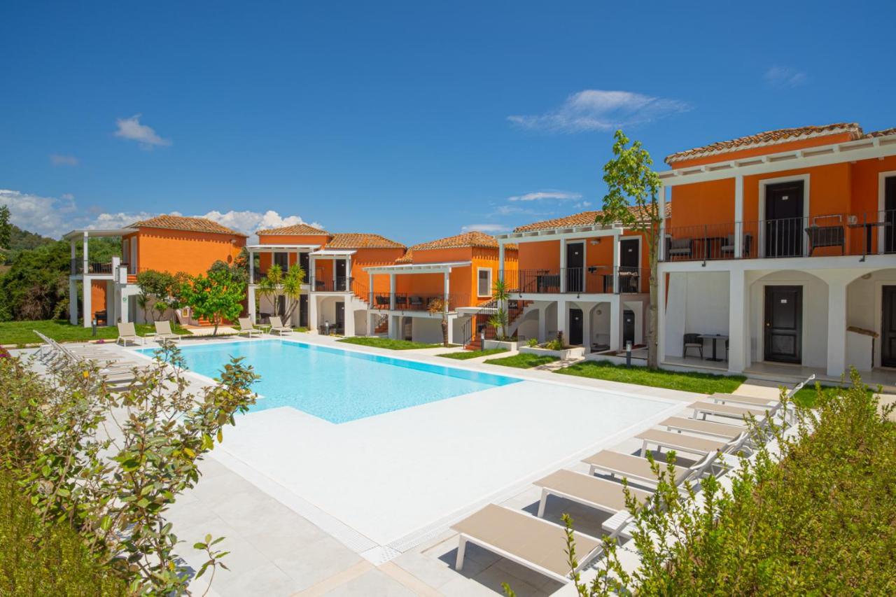 Felix Hotels - Galanias Hotel & Retreat 바리사르도 외부 사진